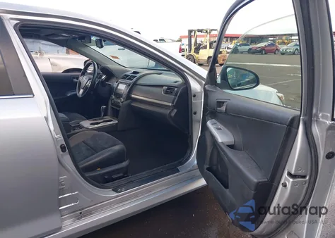 2012 Toyota Camry Se V6 z USA, uszkodzony, nr VIN 4T1BK1FK9CU518926